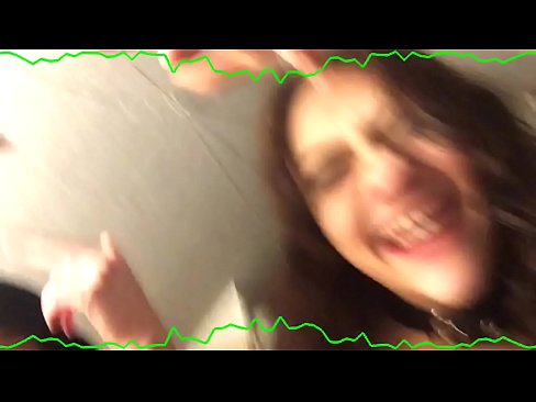 ❤️ Dve sexy brunetky emocionálne nohavičky zostávajú bastardy nepredvídateľná mrcha ❤ Sex video na nás ❌