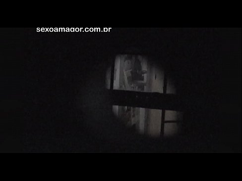 ❤️ Blondínka sa nechá tajne natáčať voyerom zo susedstva ukrytým za dutými tehlami ❤ Sex video na nás ❌