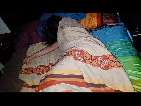 ❤️ Nevlastný syn nadáva svojej mladej nevlastnej matke, zatiaľ čo ona spí. ❤ Sex video na nás ❌